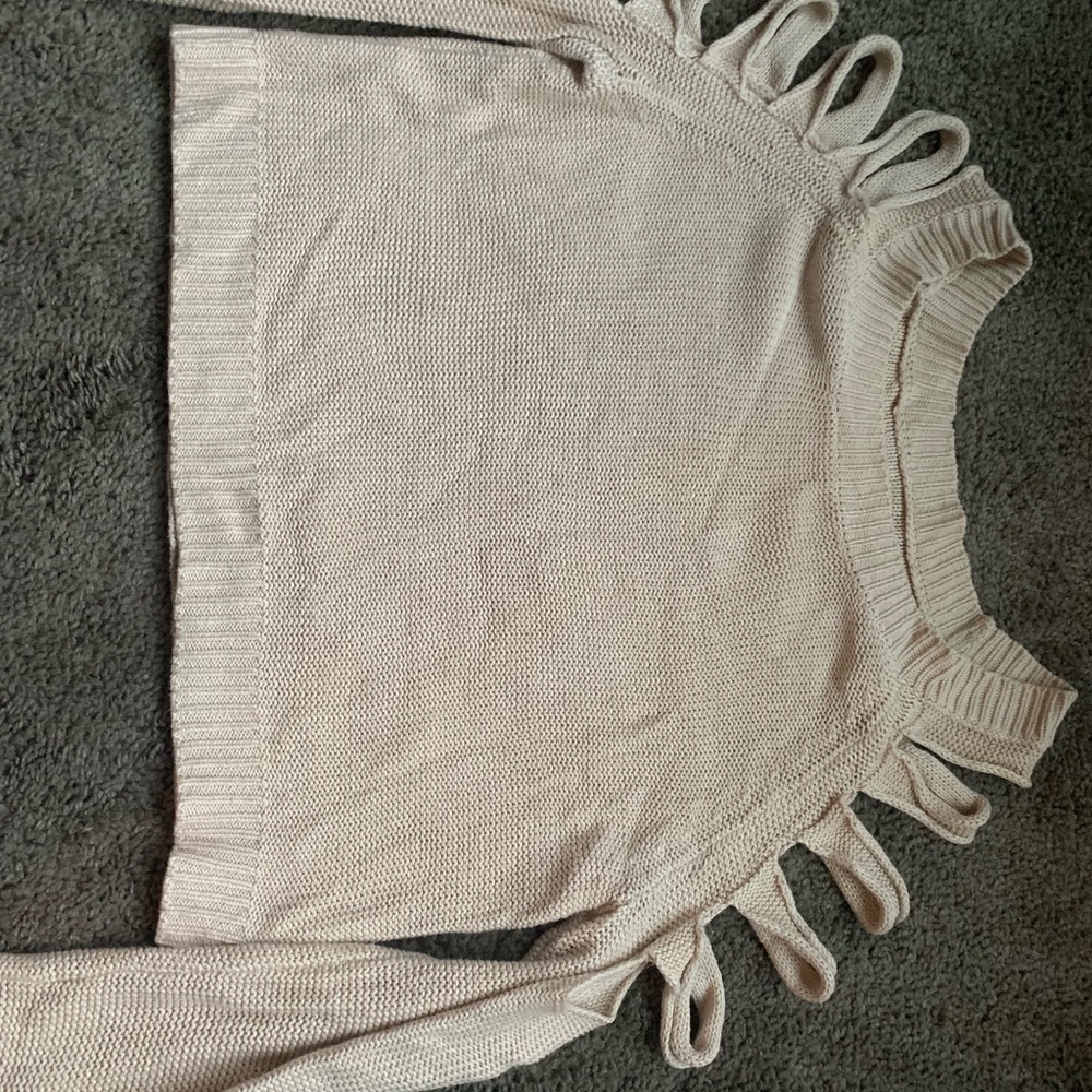 Knitted texture, crop top  sweater from Forever 21